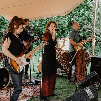 Seraja Bomers Feest Fam Huijer 52